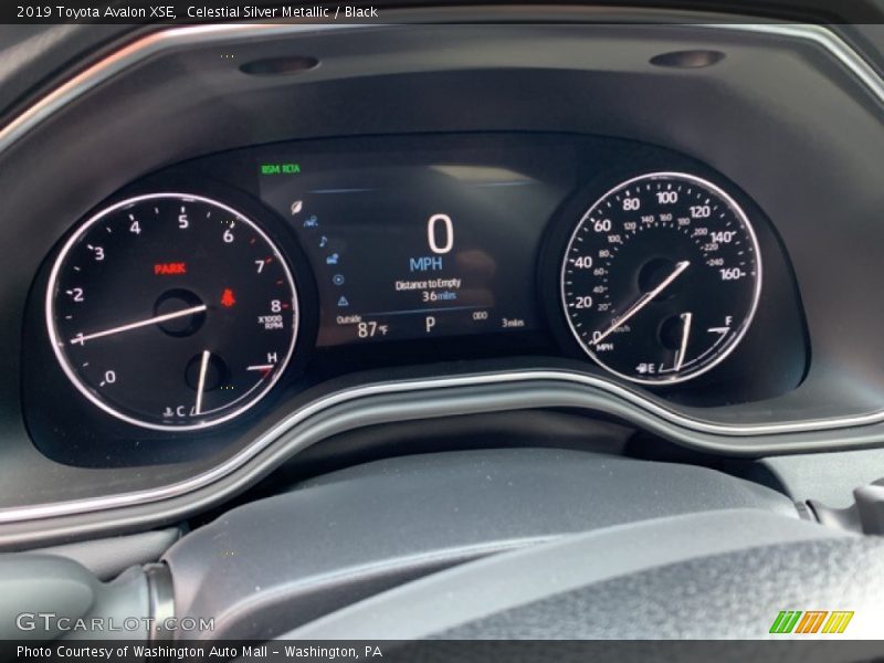 Celestial Silver Metallic / Black 2019 Toyota Avalon XSE