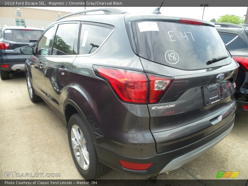 Magnetic / Chromite Gray/Charcoal Black 2019 Ford Escape SEL