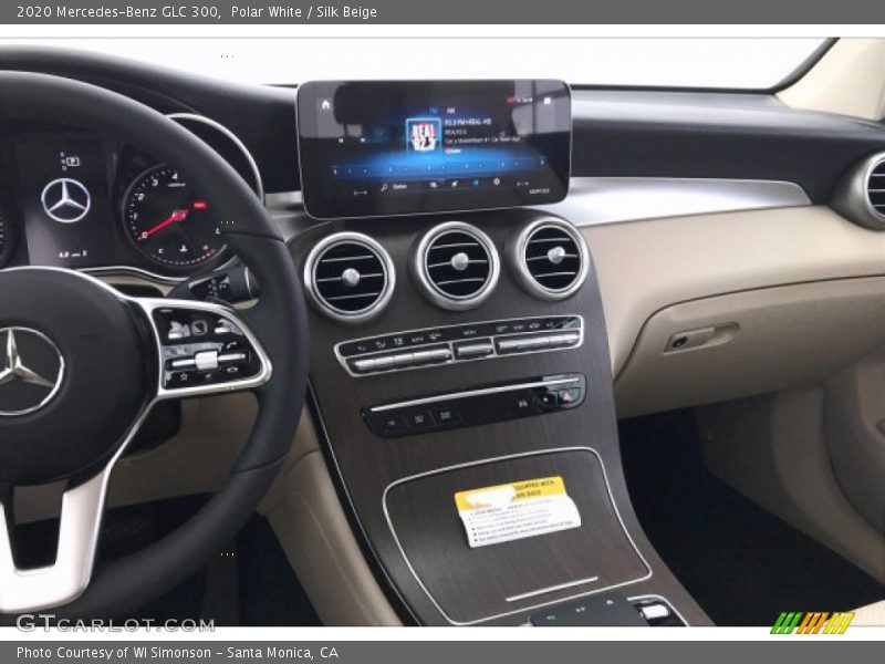 Polar White / Silk Beige 2020 Mercedes-Benz GLC 300