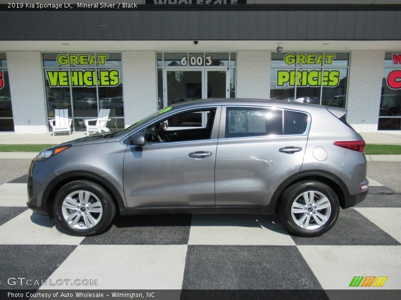 Mineral Silver / Black 2019 Kia Sportage LX