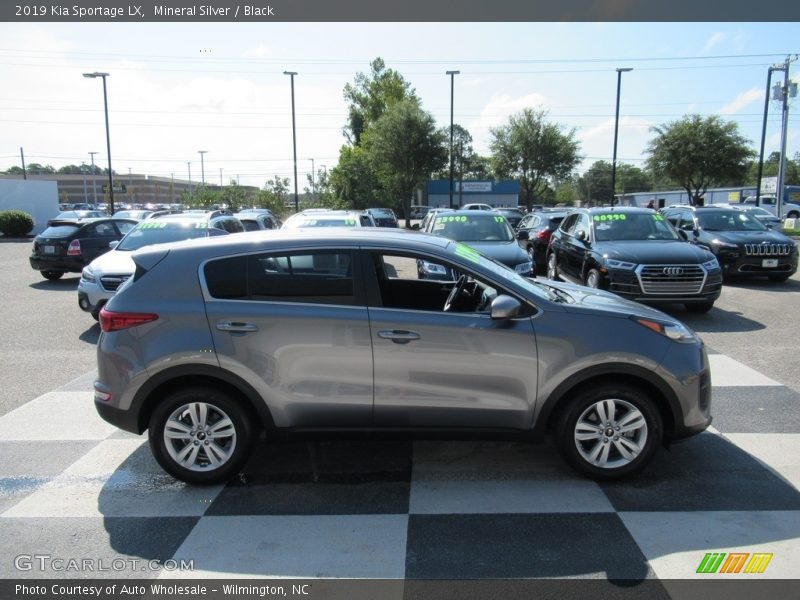 Mineral Silver / Black 2019 Kia Sportage LX
