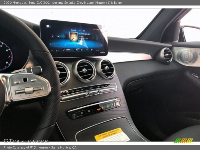 designo Selenite Grey Magno (Matte) / Silk Beige 2020 Mercedes-Benz GLC 300