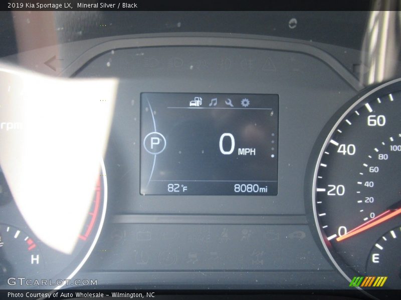 Mineral Silver / Black 2019 Kia Sportage LX