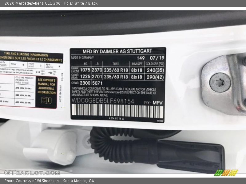 Polar White / Black 2020 Mercedes-Benz GLC 300