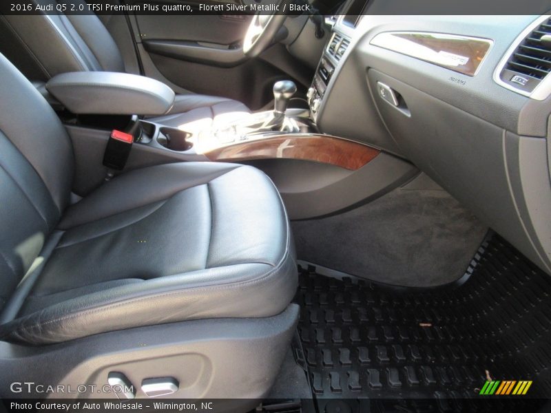 Florett Silver Metallic / Black 2016 Audi Q5 2.0 TFSI Premium Plus quattro