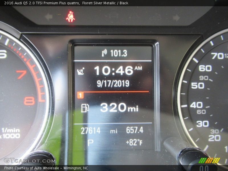 Florett Silver Metallic / Black 2016 Audi Q5 2.0 TFSI Premium Plus quattro