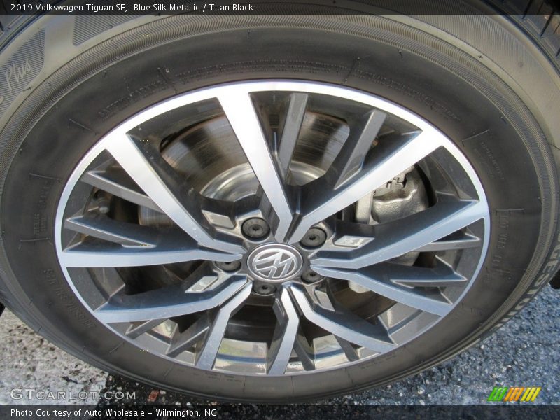 Blue Silk Metallic / Titan Black 2019 Volkswagen Tiguan SE