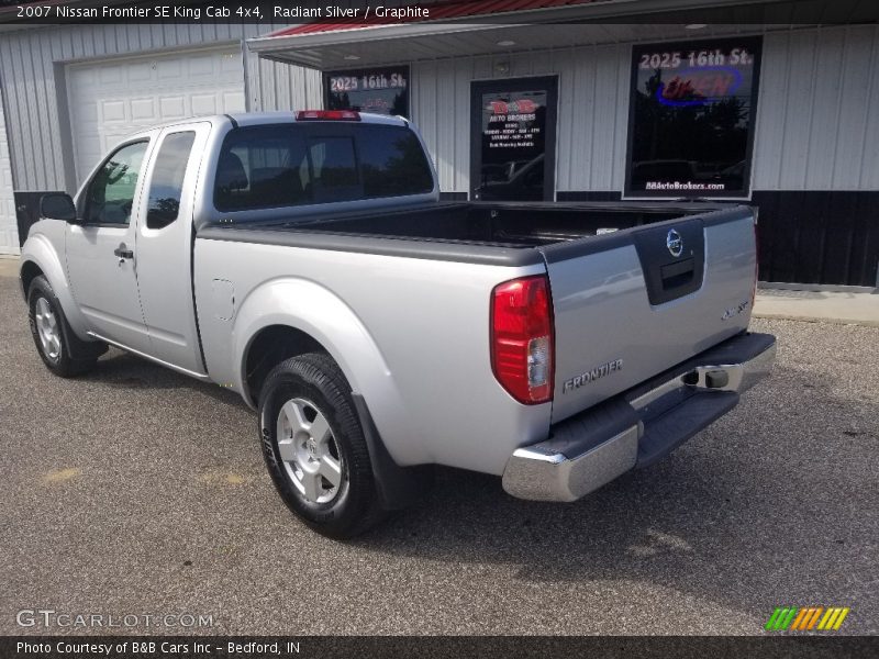 Radiant Silver / Graphite 2007 Nissan Frontier SE King Cab 4x4