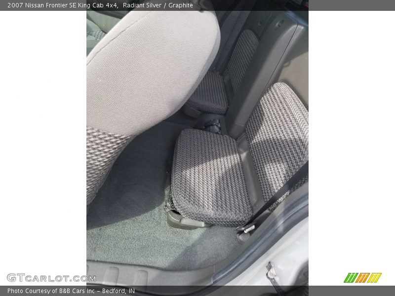 Radiant Silver / Graphite 2007 Nissan Frontier SE King Cab 4x4