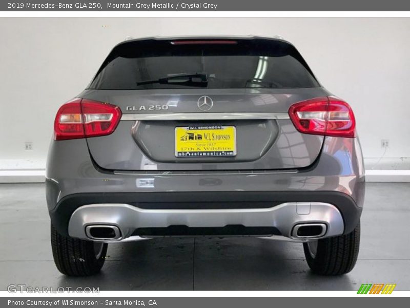 Mountain Grey Metallic / Crystal Grey 2019 Mercedes-Benz GLA 250
