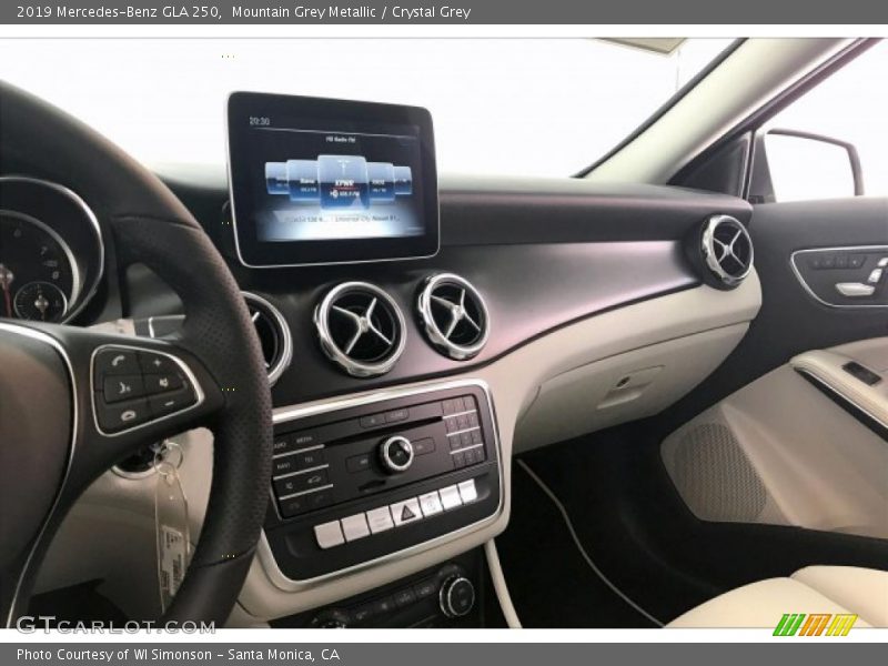 Mountain Grey Metallic / Crystal Grey 2019 Mercedes-Benz GLA 250