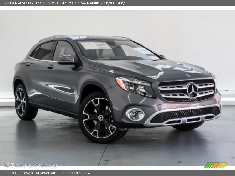 Mountain Grey Metallic / Crystal Grey 2019 Mercedes-Benz GLA 250