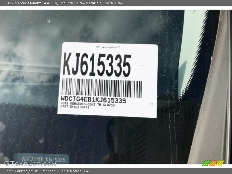 Mountain Grey Metallic / Crystal Grey 2019 Mercedes-Benz GLA 250