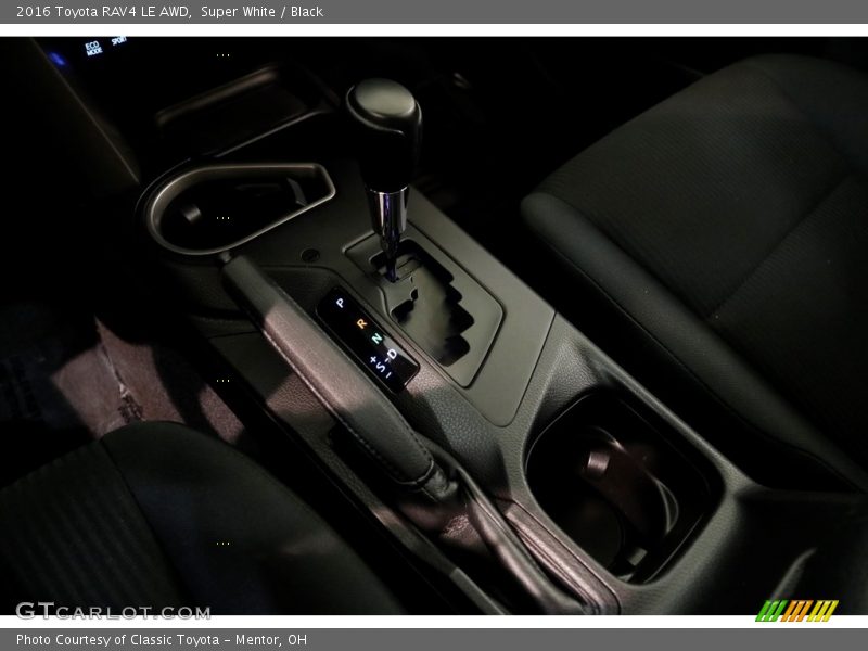 Super White / Black 2016 Toyota RAV4 LE AWD