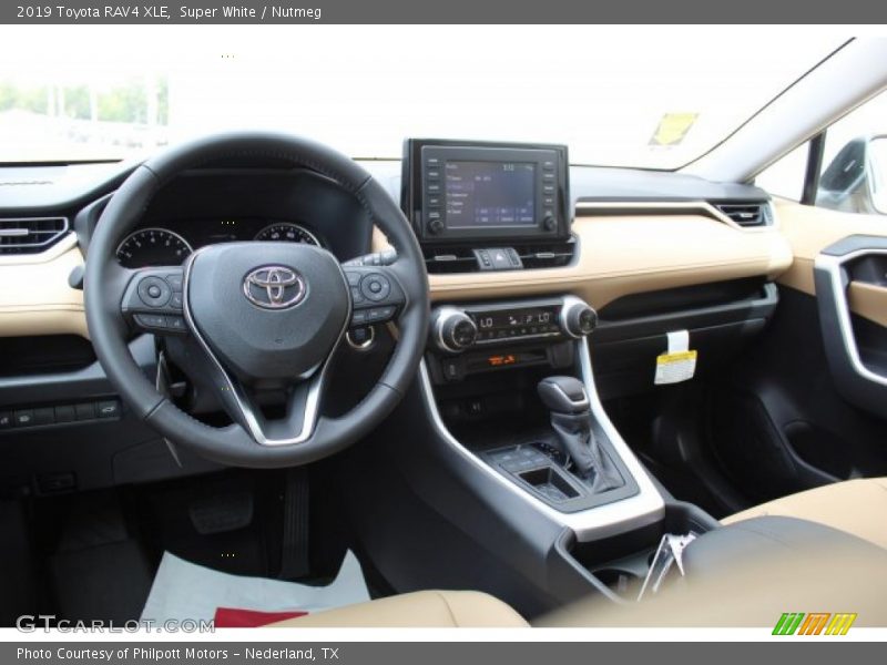 Super White / Nutmeg 2019 Toyota RAV4 XLE