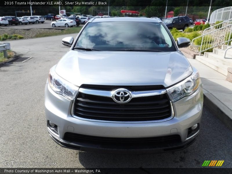 Silver Sky Metallic / Black 2016 Toyota Highlander XLE AWD