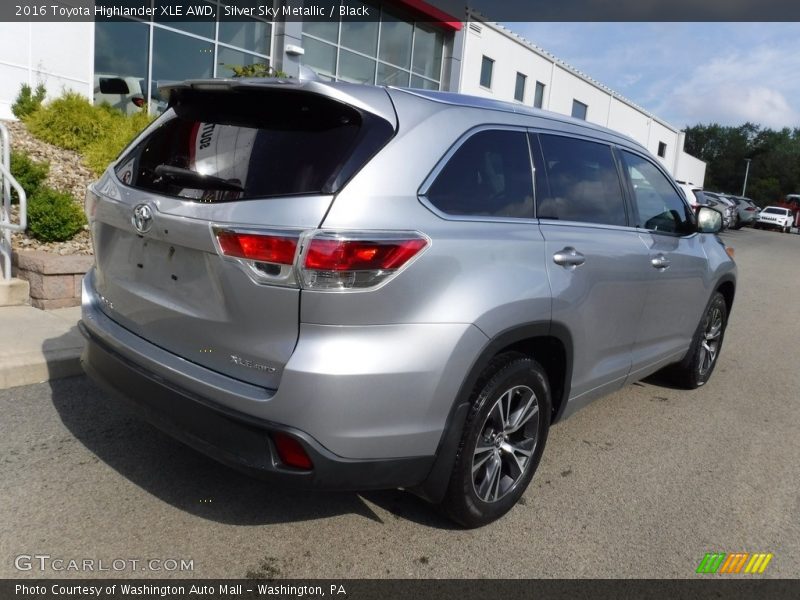 Silver Sky Metallic / Black 2016 Toyota Highlander XLE AWD