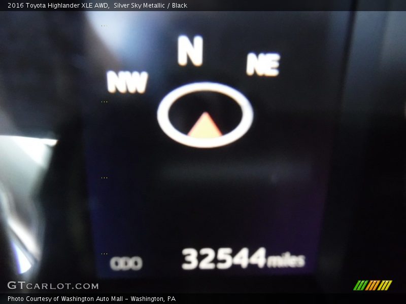 Silver Sky Metallic / Black 2016 Toyota Highlander XLE AWD