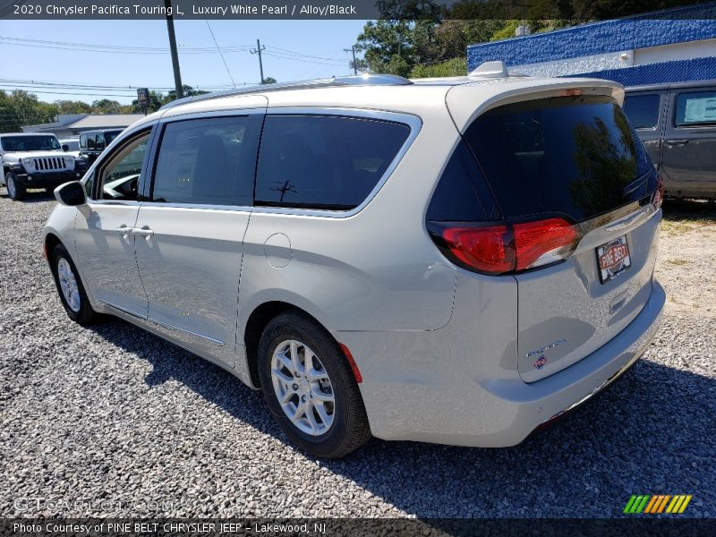 Luxury White Pearl / Alloy/Black 2020 Chrysler Pacifica Touring L