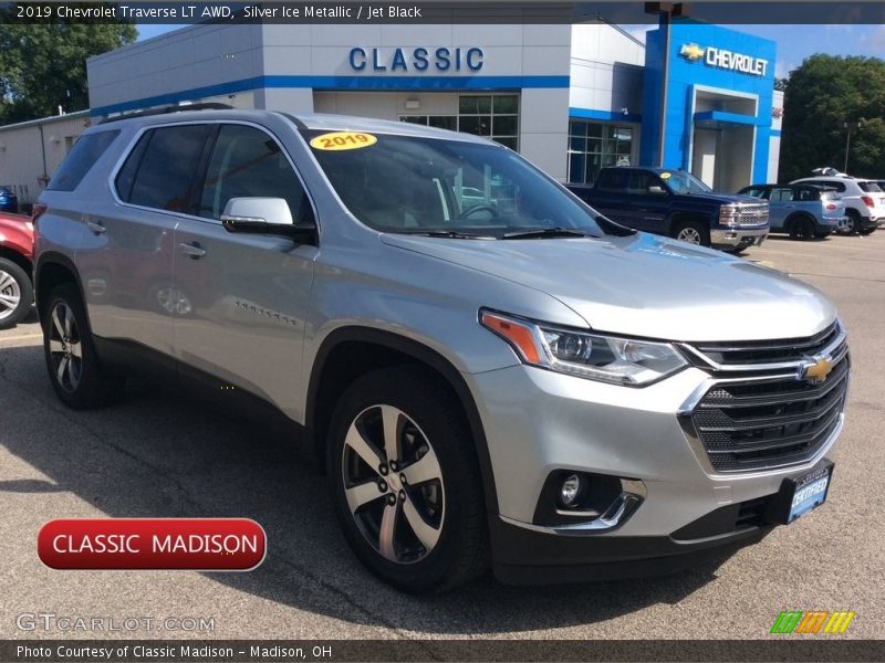 Silver Ice Metallic / Jet Black 2019 Chevrolet Traverse LT AWD