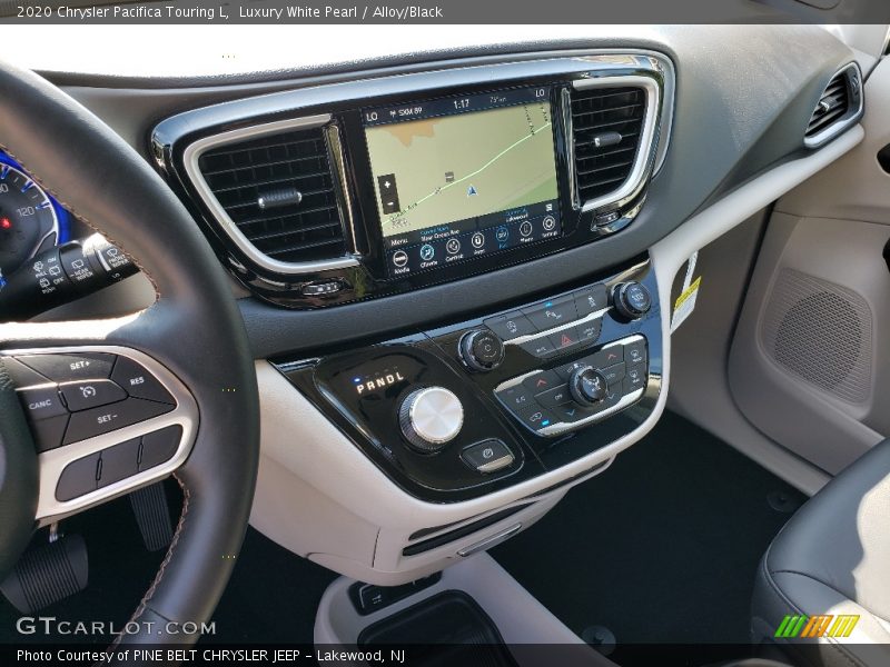 Luxury White Pearl / Alloy/Black 2020 Chrysler Pacifica Touring L