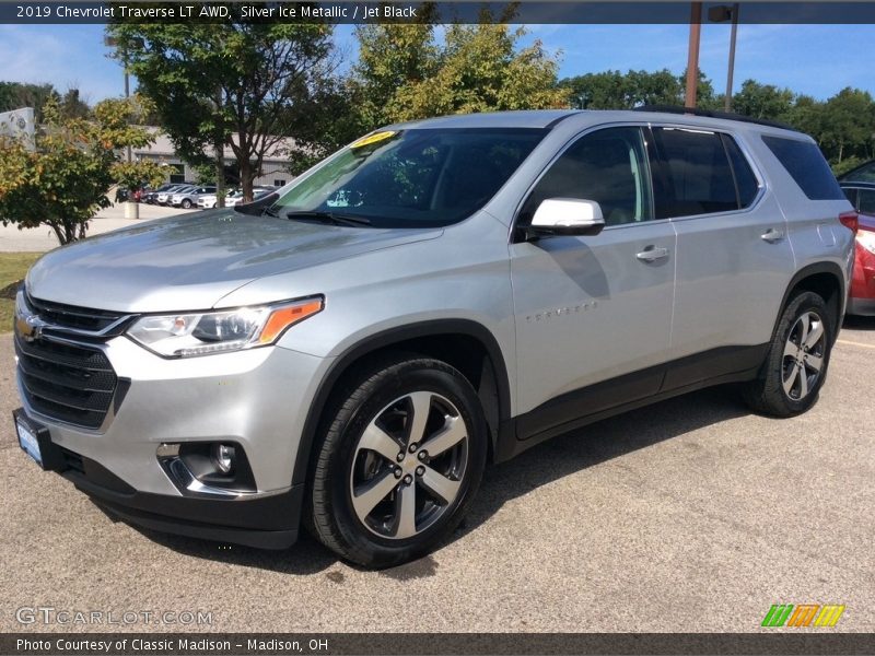 Silver Ice Metallic / Jet Black 2019 Chevrolet Traverse LT AWD