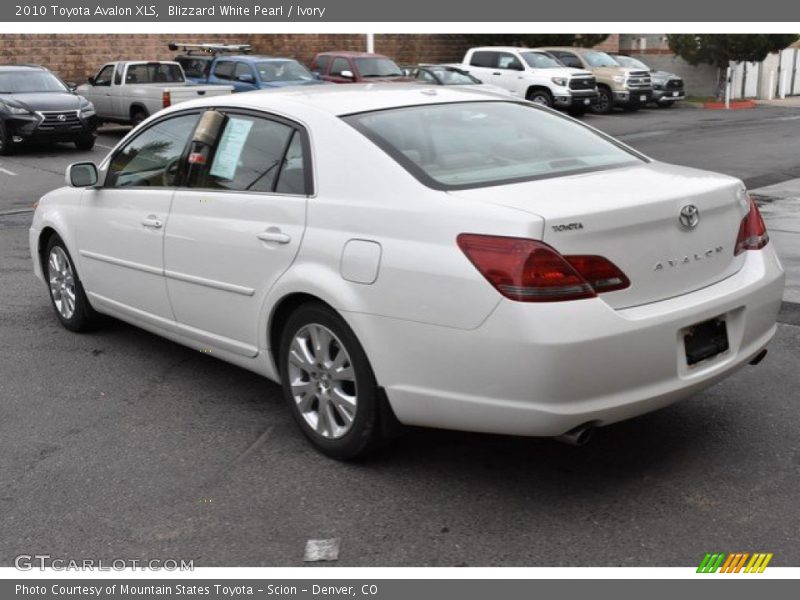 Blizzard White Pearl / Ivory 2010 Toyota Avalon XLS