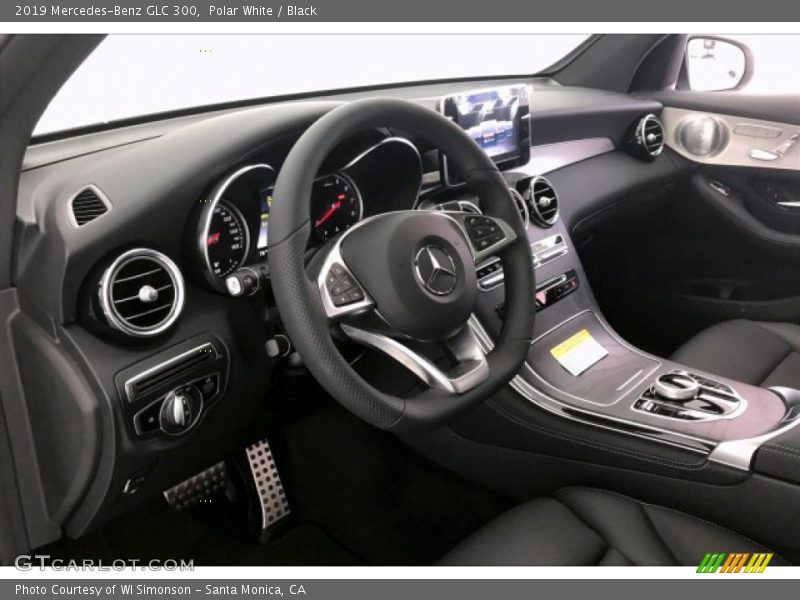 Polar White / Black 2019 Mercedes-Benz GLC 300