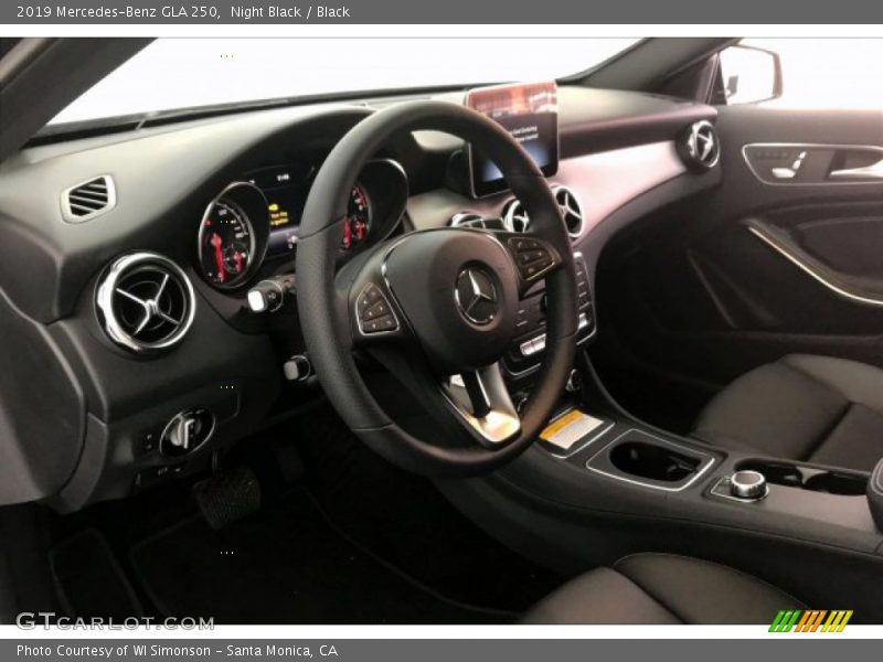 Night Black / Black 2019 Mercedes-Benz GLA 250