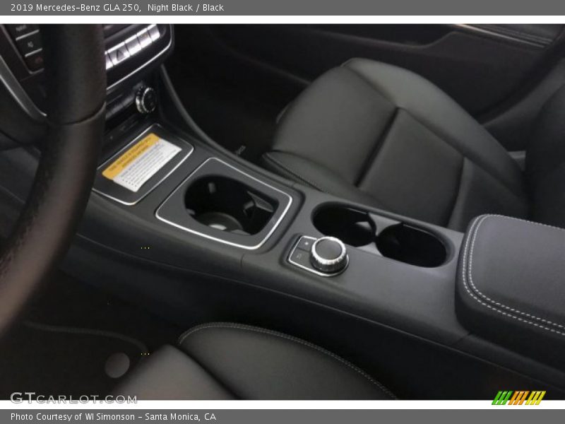 Night Black / Black 2019 Mercedes-Benz GLA 250