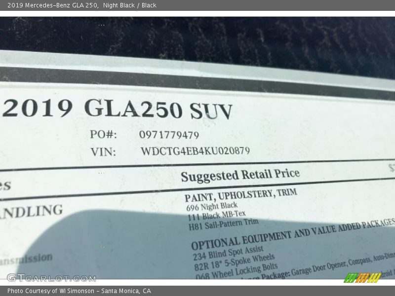 Night Black / Black 2019 Mercedes-Benz GLA 250