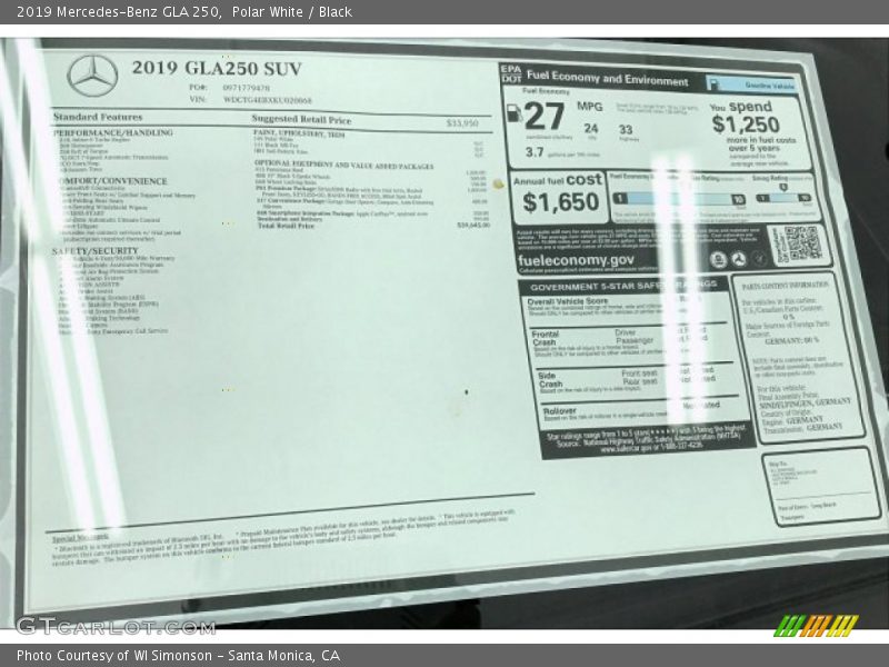 Polar White / Black 2019 Mercedes-Benz GLA 250