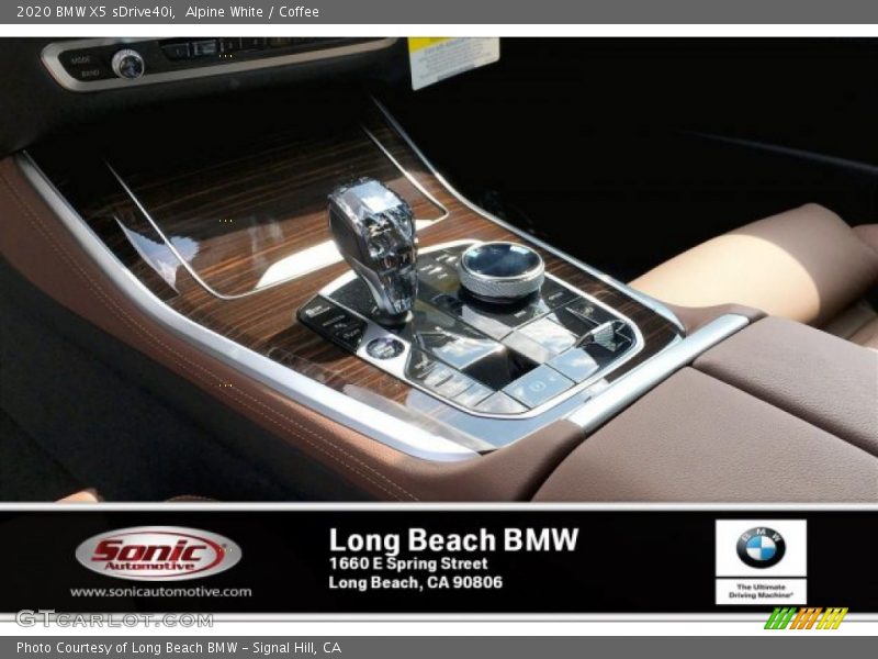 Alpine White / Coffee 2020 BMW X5 sDrive40i