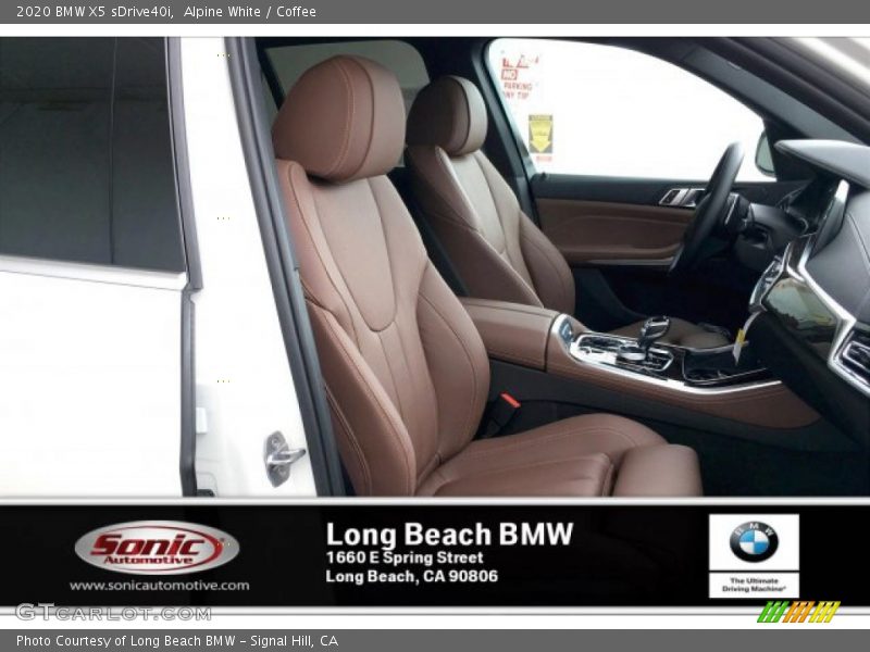 Alpine White / Coffee 2020 BMW X5 sDrive40i