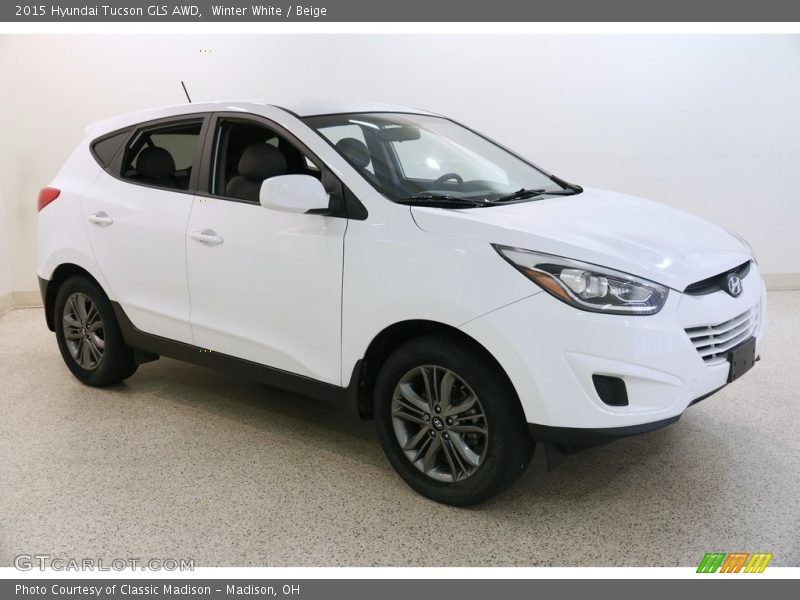 Winter White / Beige 2015 Hyundai Tucson GLS AWD