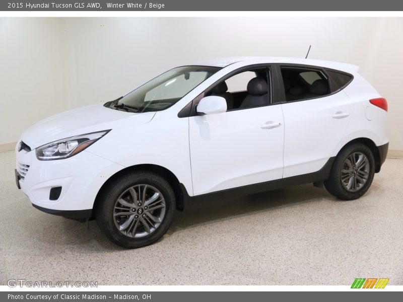 Winter White / Beige 2015 Hyundai Tucson GLS AWD