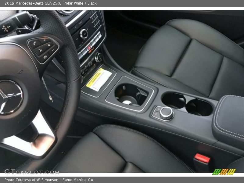 Polar White / Black 2019 Mercedes-Benz GLA 250
