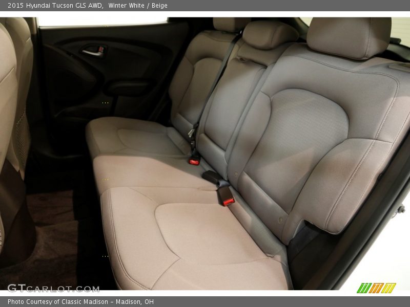Winter White / Beige 2015 Hyundai Tucson GLS AWD