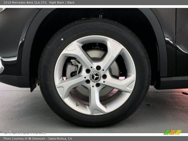 Night Black / Black 2019 Mercedes-Benz GLA 250