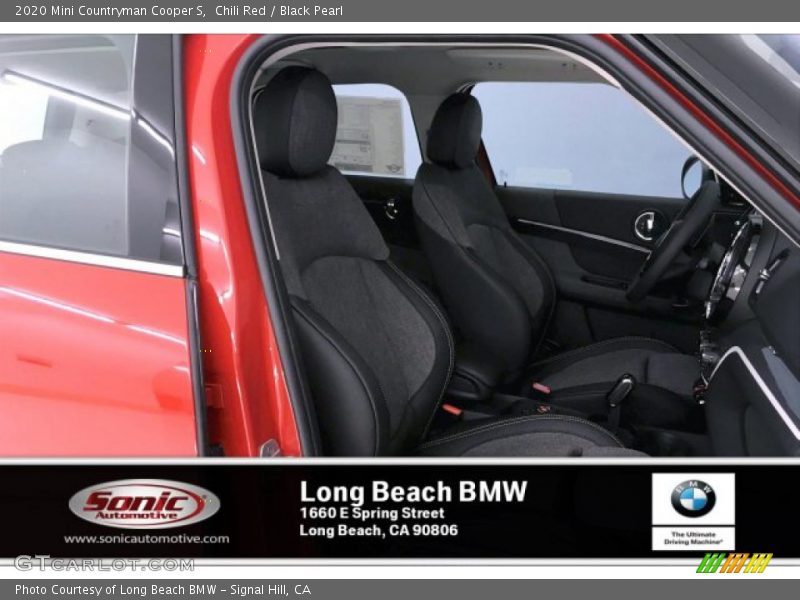 Chili Red / Black Pearl 2020 Mini Countryman Cooper S
