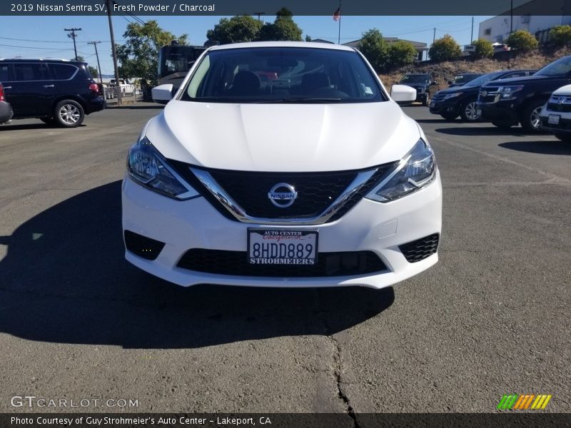Fresh Powder / Charcoal 2019 Nissan Sentra SV