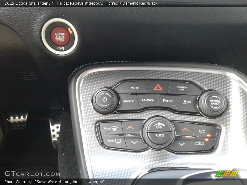 Controls of 2019 Challenger SRT Hellcat Redeye Widebody