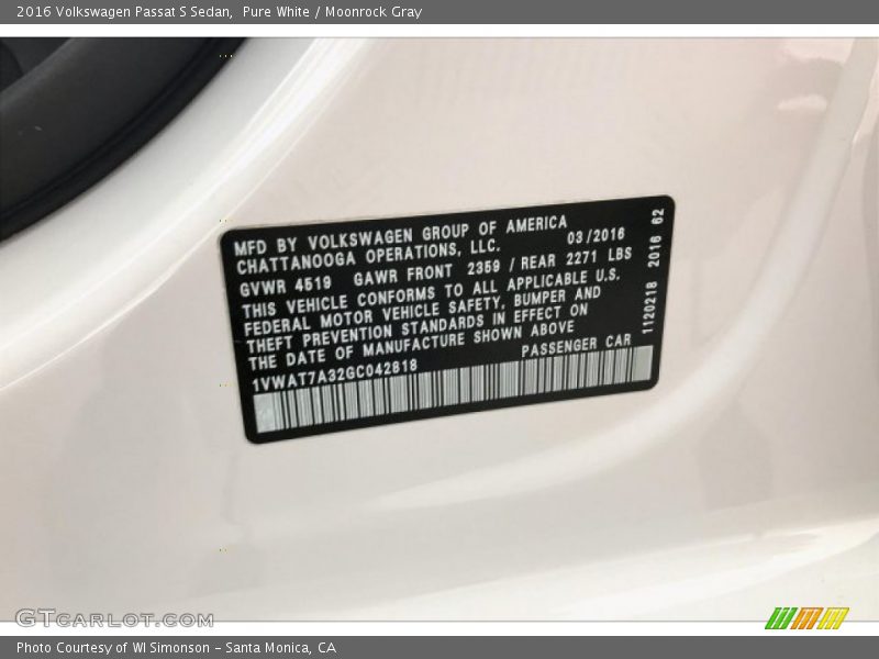 Pure White / Moonrock Gray 2016 Volkswagen Passat S Sedan