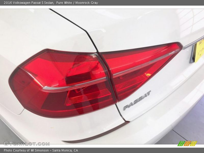Pure White / Moonrock Gray 2016 Volkswagen Passat S Sedan