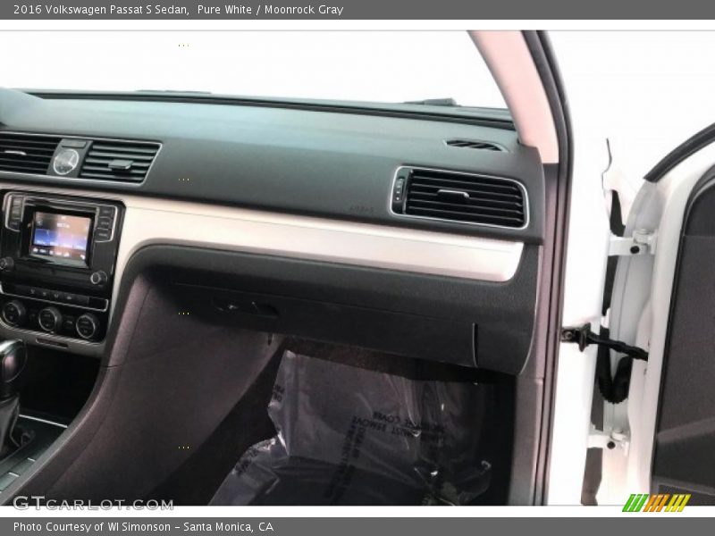 Pure White / Moonrock Gray 2016 Volkswagen Passat S Sedan