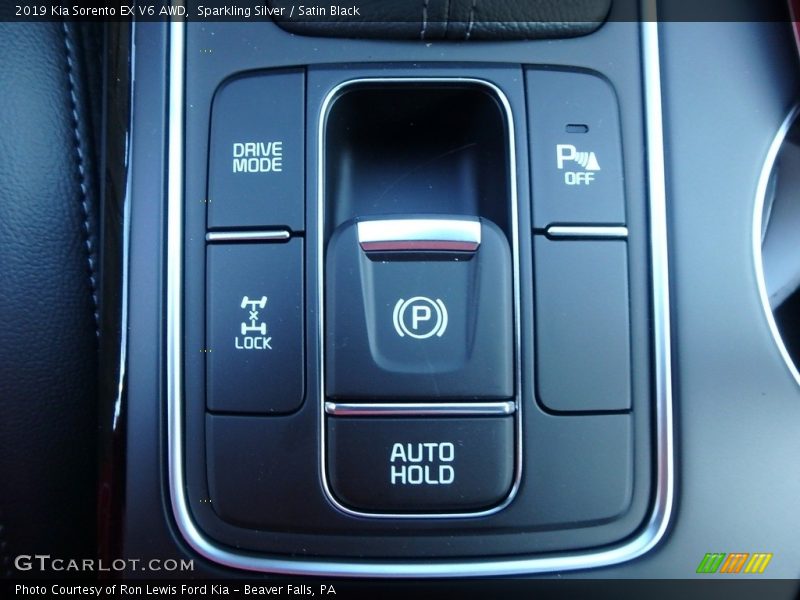 Controls of 2019 Sorento EX V6 AWD