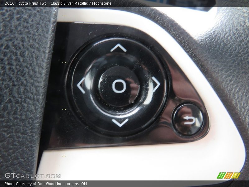 Classic Silver Metallic / Moonstone 2016 Toyota Prius Two