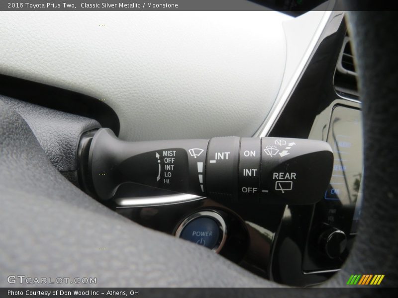 Classic Silver Metallic / Moonstone 2016 Toyota Prius Two