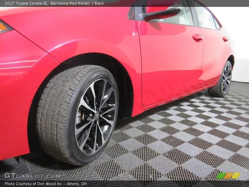 Barcelona Red Metalic / Black 2017 Toyota Corolla SE