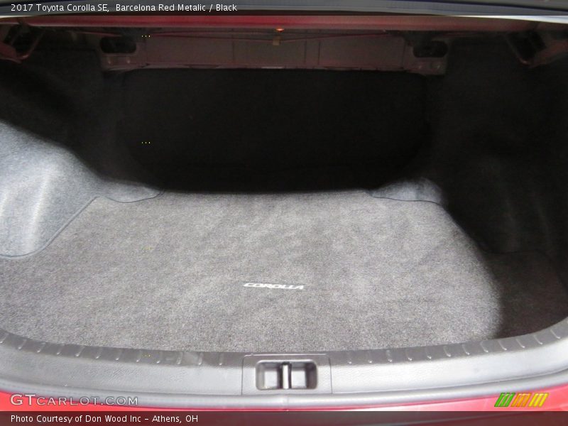 Barcelona Red Metalic / Black 2017 Toyota Corolla SE